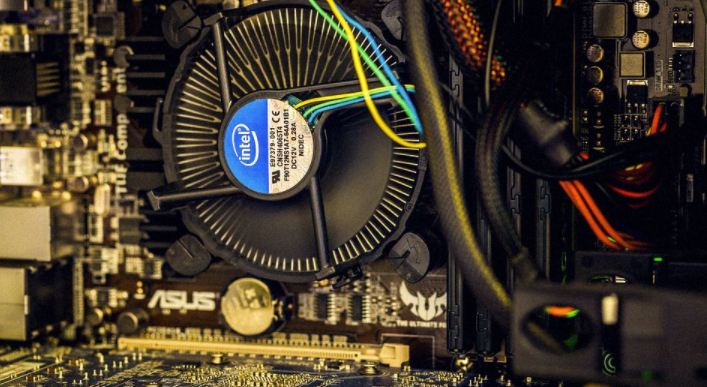 When Should You Be Concerned About Computer Fan Making Rattling Noise